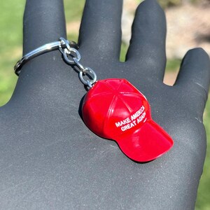 DONALD Trump Novelty Gag Collector's Keychain 2024 Presidential Election Make America Great Again MAGA Red Ball Cap hat keychain free ship