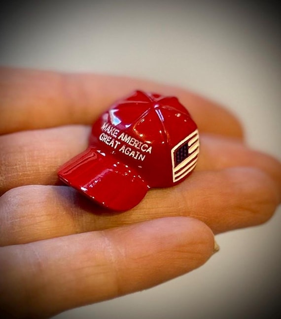 MAGA Hat Keychain – Red Cap, American Flag, Political Souvenir