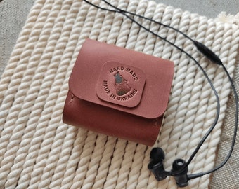 Handmade Leather Earbud Case Pouch – Crazy Horse Headphones Case – Earphone Case for Wired Earbuds – Gift for Him or Her