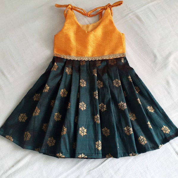 Handgemachtes Baby Kleid, Indianer Kleid, Knoten Kleid, Baby Kleid, Baby Kleid, Ethno Kleid