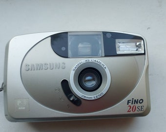 Vintage automatic Film camera Samsung Fino 20 SE with box