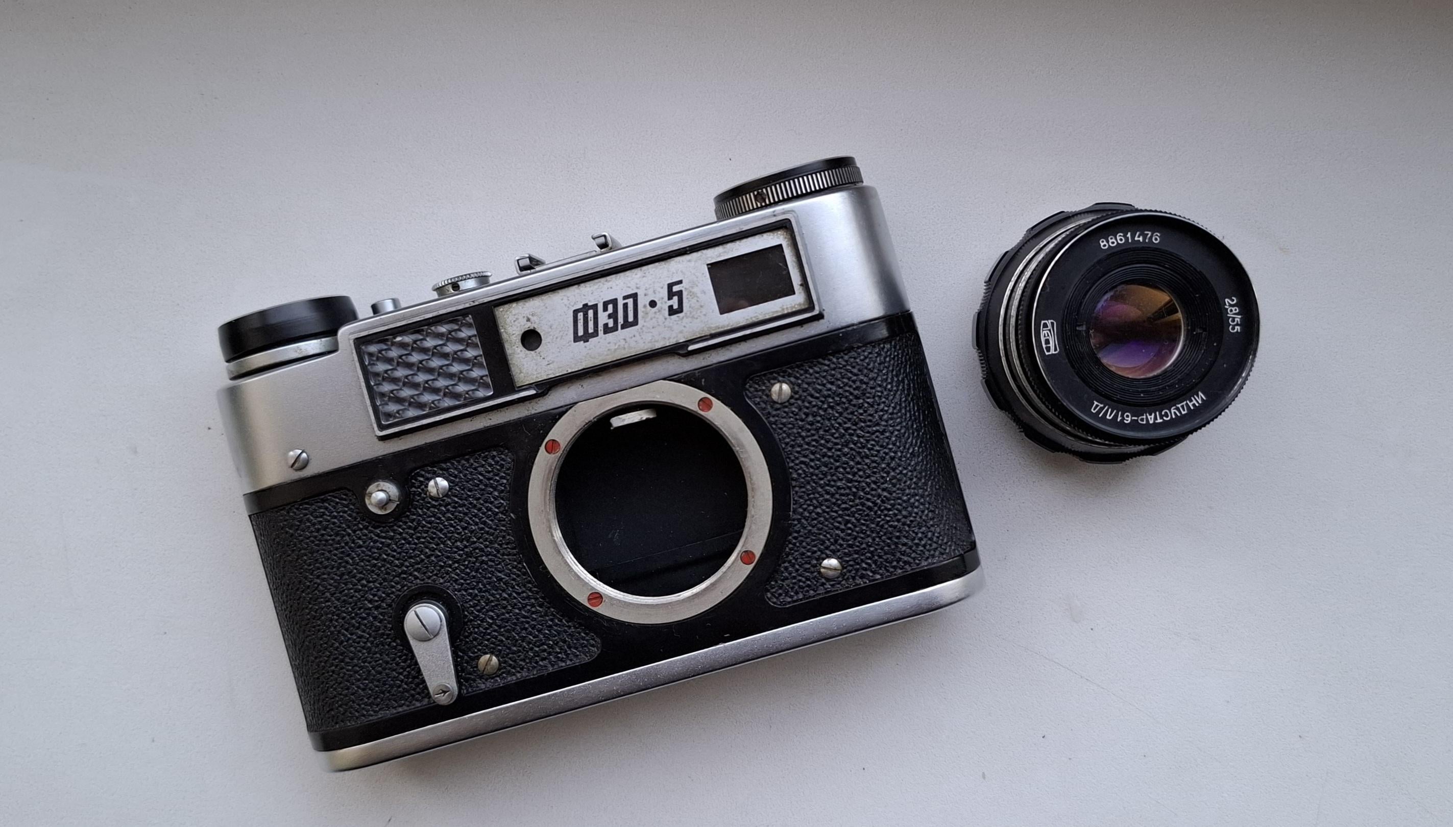 フィルムカメラ Fed5 & Industar-61 ビンテージ ソビエト フィルム カメラ FED 5、Industar-61 LD 2.8 / 55