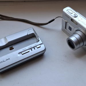 CASIO Exilim EX-Z55 Digital Camera With Active Charging Docking