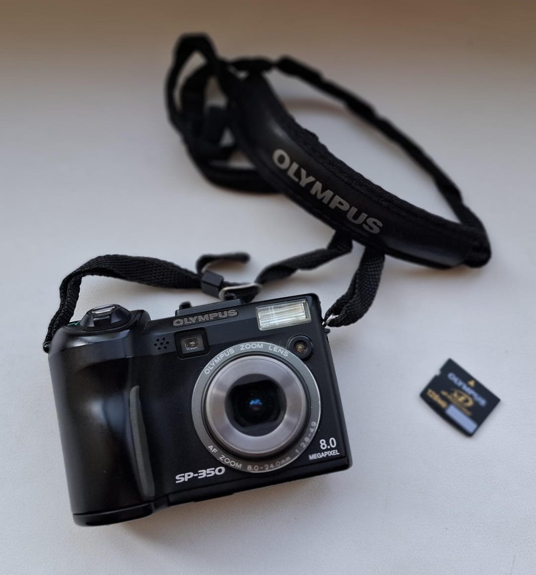 【動作確認済み】OLYMPUS SP-350 単三電池 Olympus SP-350 is 8-megapixel Compact Digital Camera + 128MB Xd