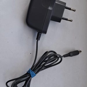 Genuine SAMSUNG AA-E9 AC adapter 8.4V Power Supply