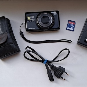 Seltene Kamera Fujifilm Finepix T350 Schwarz 14 MPx + 4 GB Speicherkarte enthalten