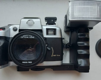 Vintage Automatic camera 35mm With removable flash and SELF-TIMER Direct analogue of Canomatic Olimpia cameras