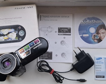 Excellent digital video camera Samsung SMX-F33BP CCD,8 GB + 16GB memory card included, in original box, complete set