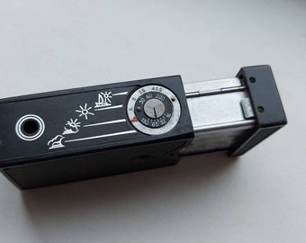 ヴィンテージレア Kiev-30 ソビエト ミニ フィルム カメラ 16mm ソ連