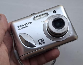Traveler DC-6900 Digital Camera 6.0 MP Silver Compact DigiCam Y2K 2000s Aesthetic Vintage Point and Shoot Camera with 512MB SD Card