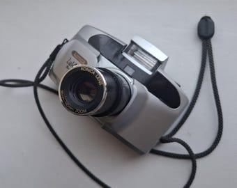 Japanese Y2K Konica Z-UP 140 Super 35mm Point and Shoot Film Camera, Vintage 90s Compact Camera with 38-140mm Zoom Lens, Tested and Working
