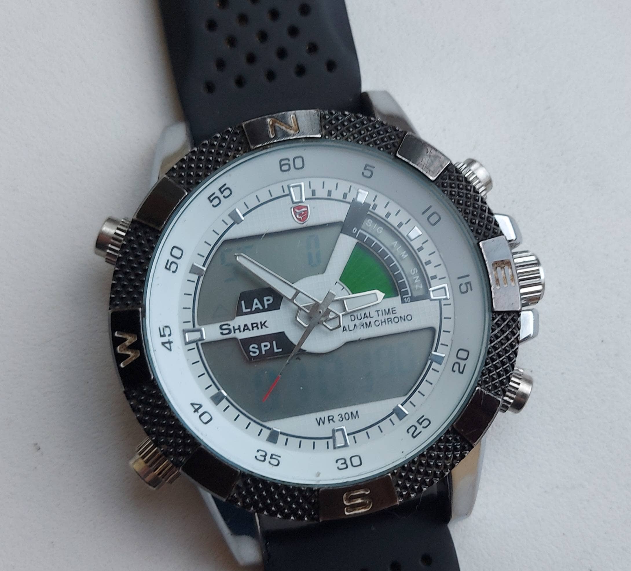 Shark sport watch hot sale ds0061