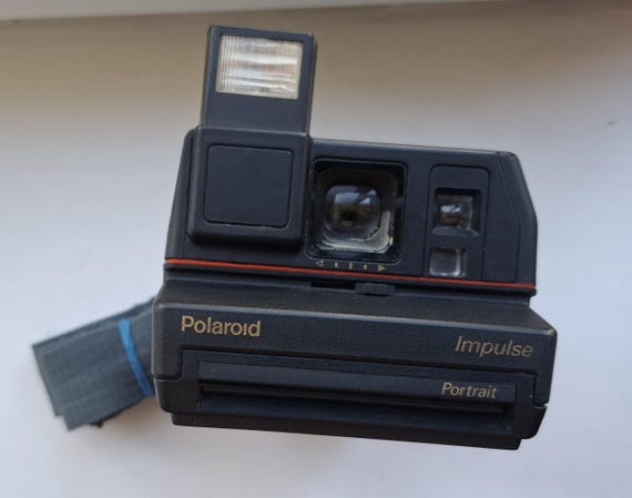 Polaroid Ancien Appareil Photo Impulse Portrait Pour Les Collectionneurs 108042285