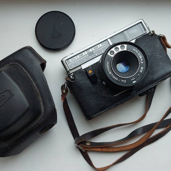 Rare Soviet rangefinder camera "SOKOL" AUTOMATIC with lens "Industar-70" 2,8/50