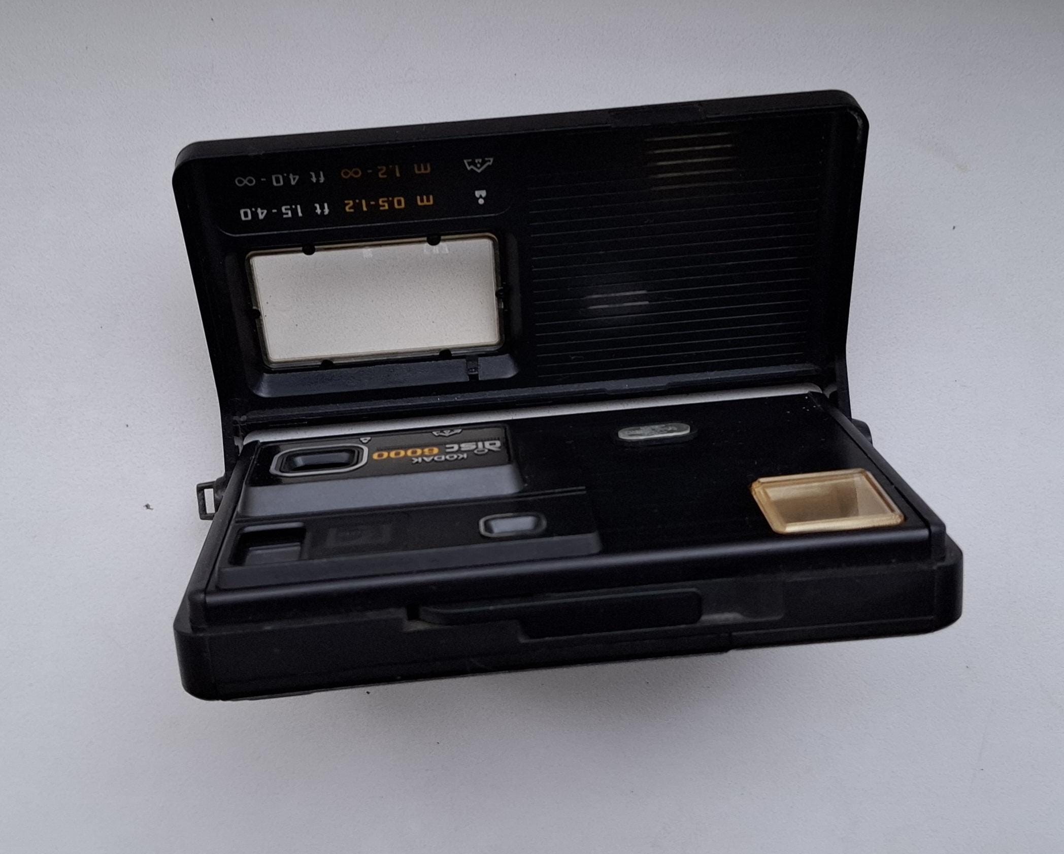 Vintage KODAK Disc 6000 Film Compact Photo Picture Point & Shoot