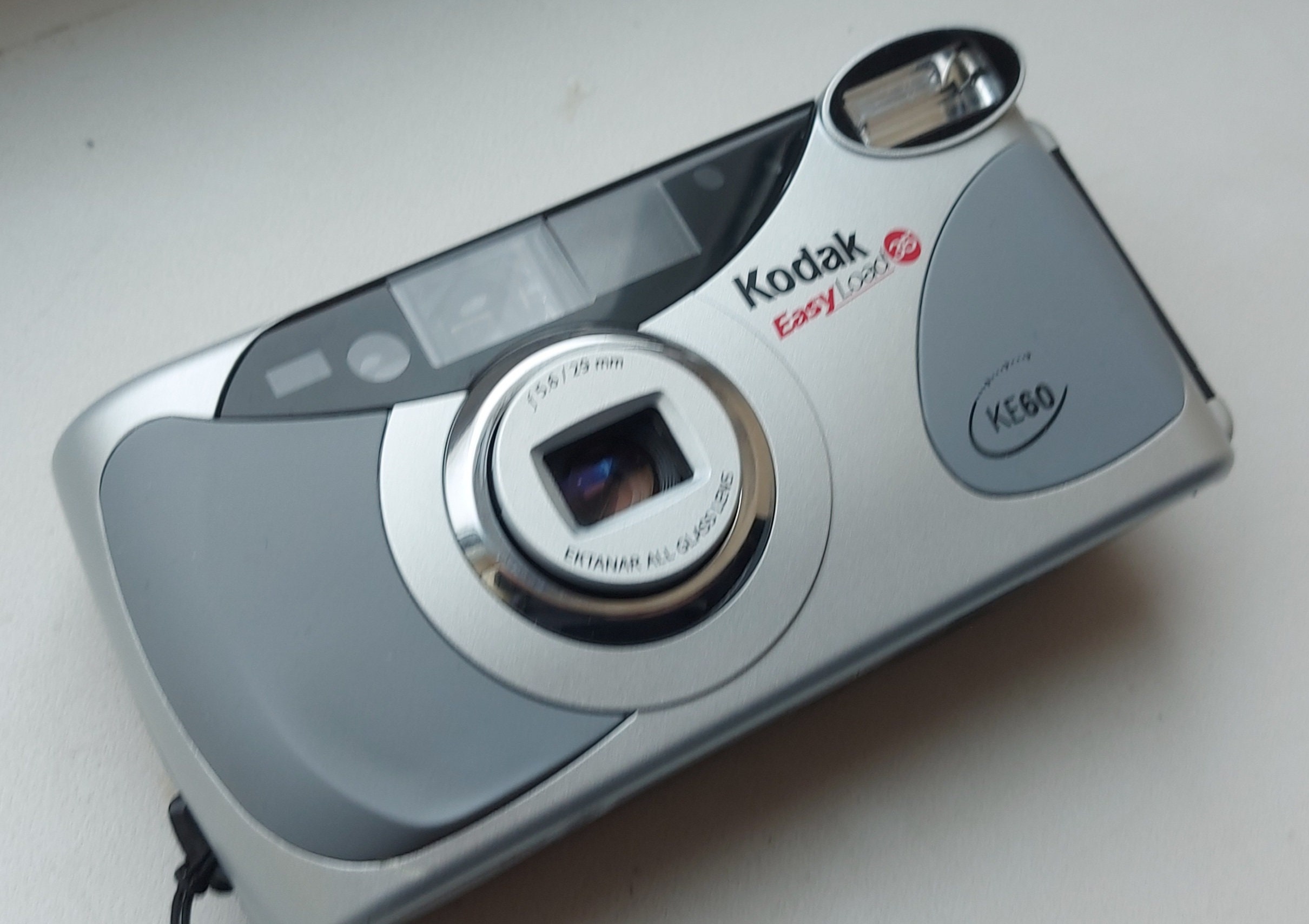 Vintage 35mm Film Camera Kodak KE 60 Easy Load