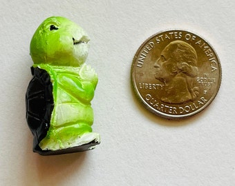 Miniature Praying Turtle: Polyresin Fairy Garden Animal