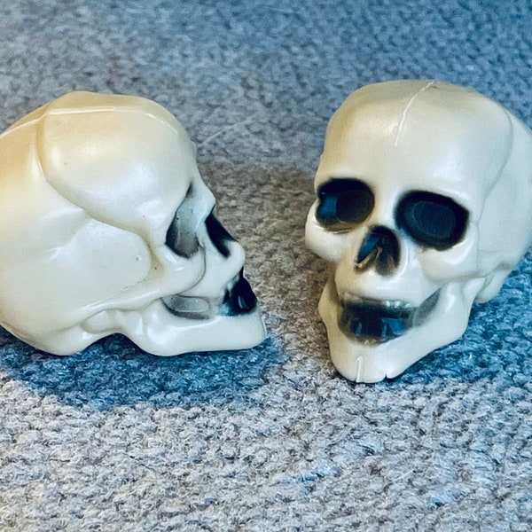 Miniature Skulls for Halloween Crafts, Shadow Box, Doll House, or Cake Topper