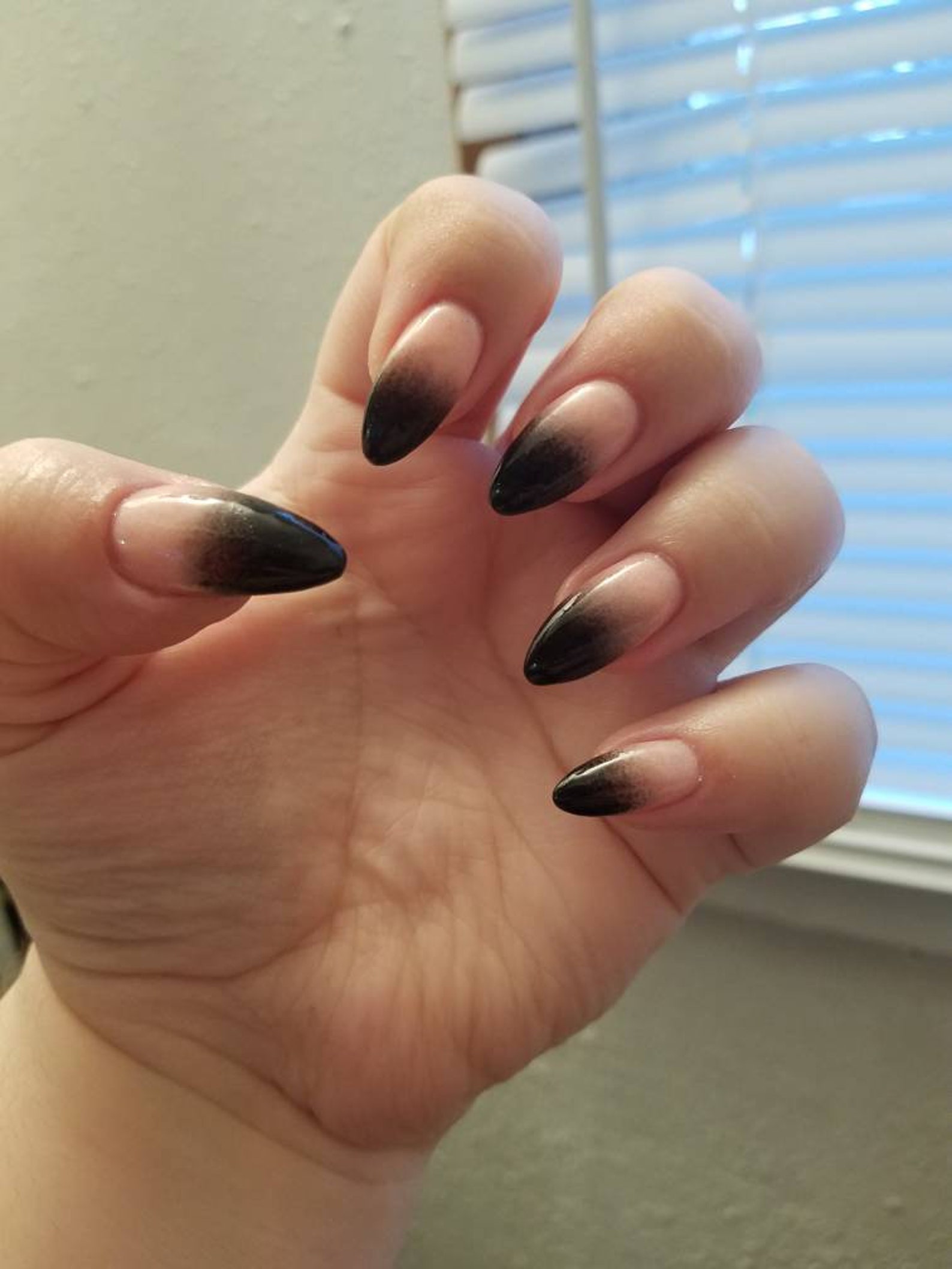 Black fade design press on nails | Etsy