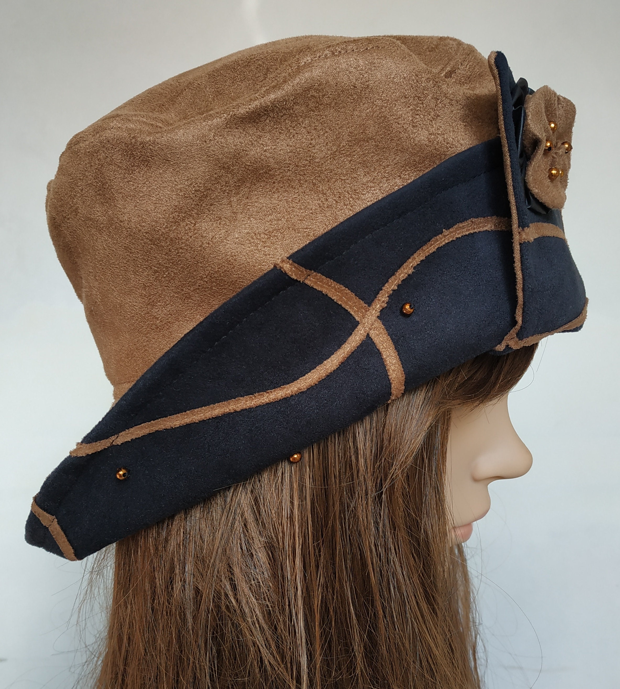 1920s Cloche Hat Soft Velour Cloche Autumn Cloche With  display picture 2