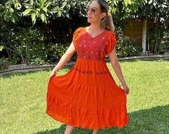 Hand-embroidered Mexican Artisan Dress, artisan bohemian style Mexican dress, Huipil embroidered Mexican style.