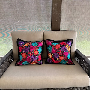 Mexican Embroidered pair of pillowcases, flowers | Mexican colorful decorative pillow cover | colorful home decor | Artisanal Handwoven