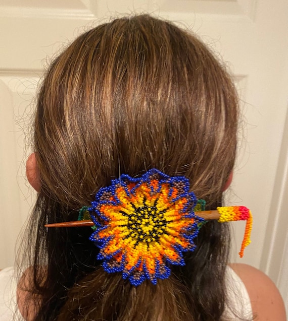 Huichol Art Flower Hair Clip, Beaded Hair Accessory With  display picture 1