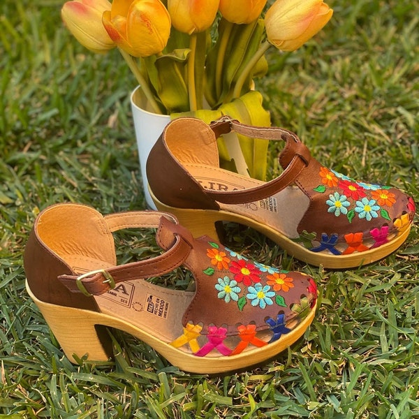 ladies huarache sandals