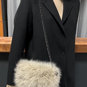 Bolso de mano de piel de cordero auténtica en color beige: suave, elegante y versátil, bolso de mano o bandolera elegante para cualquier ocasión