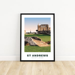Old Course at St Andrews, Scotland / Golf / Vector / Print / Poster / Gift / Wall Art
