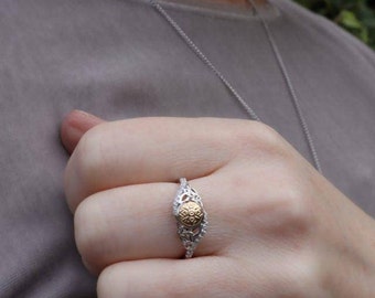 Sonnenwende Dreifaltiger Knotenring mit 18K Gold Perle | Irland Ring | Irland Geschenk