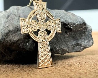 10k Yellow Gold Traditional Celtic Cross