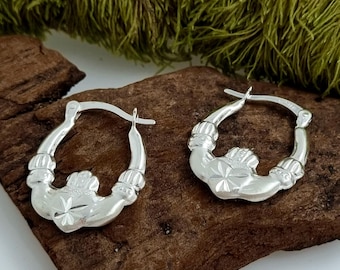 Claddagh Earrings in Silver