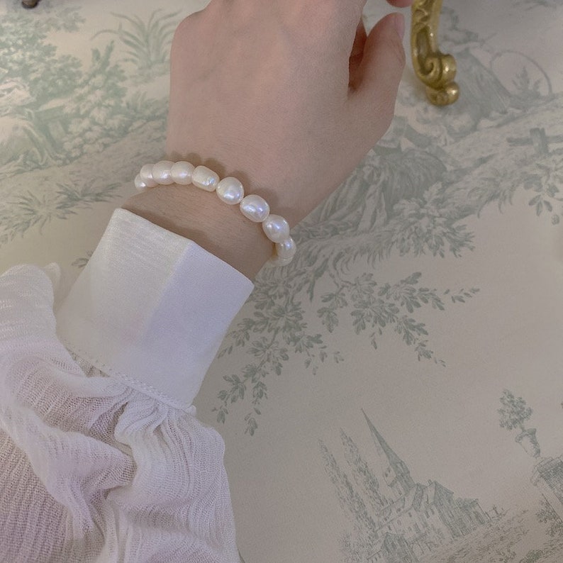 14k gold Freshwater Pearl Baroque Pearl Dainty pearl Bracelet Elegant Bracelet Simple Bracelet Pearl Bracelet