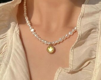 Collier de perles délicates, collier de perles, collier de perles d’eau douce, collier Smile Charm, collier élégant, véritable perle d’eau douce