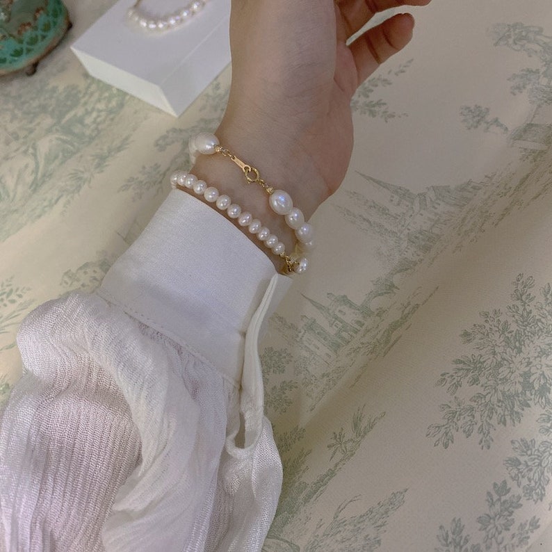 14k gold Freshwater Pearl Baroque Pearl Dainty pearl Bracelet Elegant Bracelet Simple Bracelet Pearl Bracelet