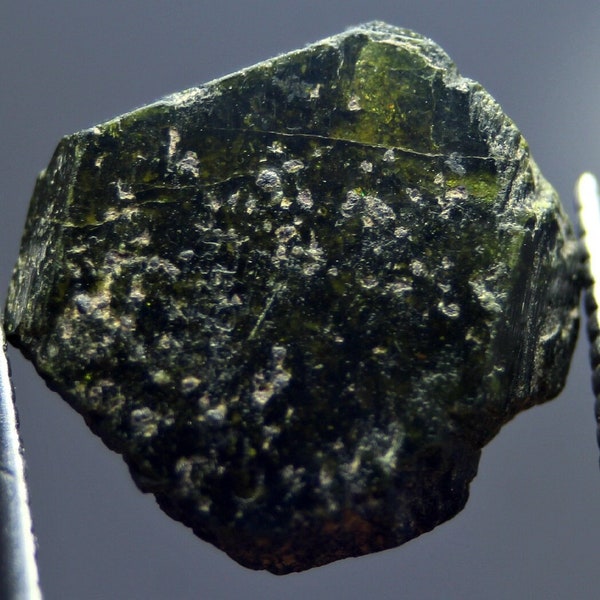 10.0 CT Green Epidote after Magnetite Crystal, Terminated Natural Epidote Crystals Specimen Badakhshan Afghanistan