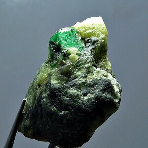 85 CT Raw Green Emerald Crystal Specimen from Swat Pakistan - Small Collectors Crystal, Raw Emerald, Green Emerald Specimen
