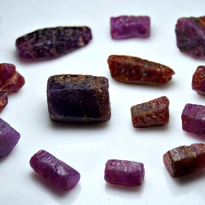 125.0 CT Trapiche Red Ruby Crystals Africa - Terminated Candies of Rough Natural Red Ruby Crystals Lot for Jewelry