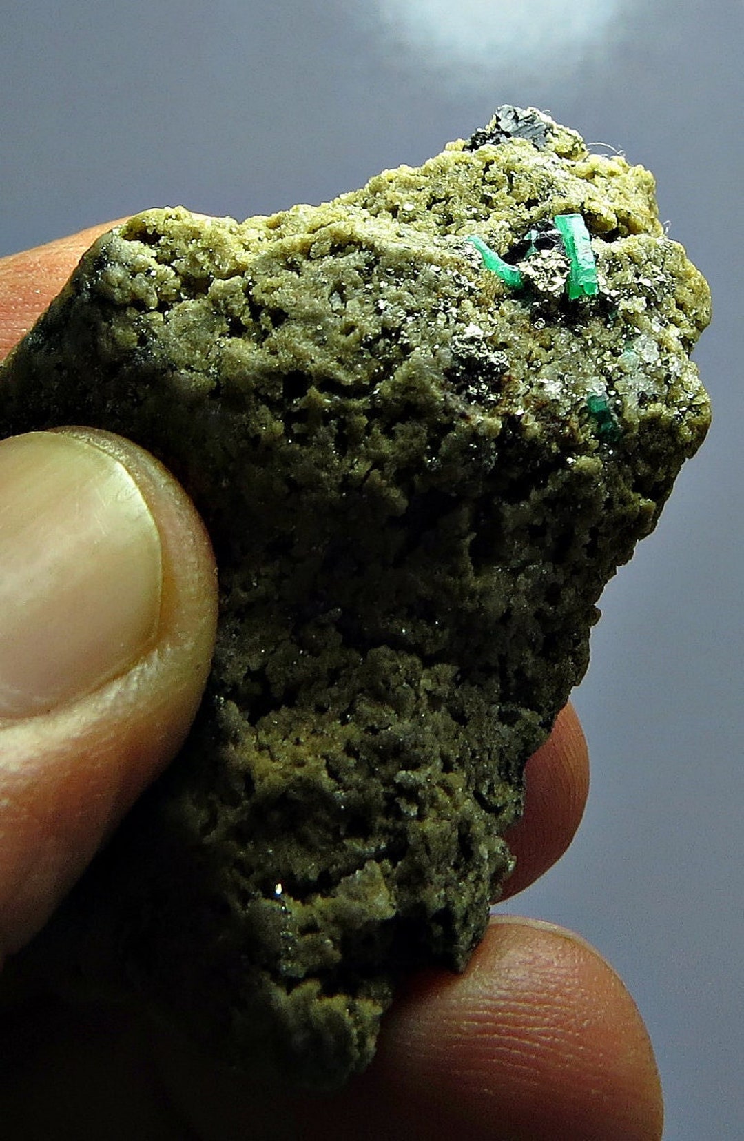 Decorative Small Emerald Crystal From Swat Pakistan - 26 Grams ...