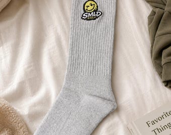 Broderade frottéstrumpor | Strumpor med personlig logotyp | Atletiska bomullsstrumpor | Företags-, bröllops-, golf- och presentstrumpor, företagsmerchandise