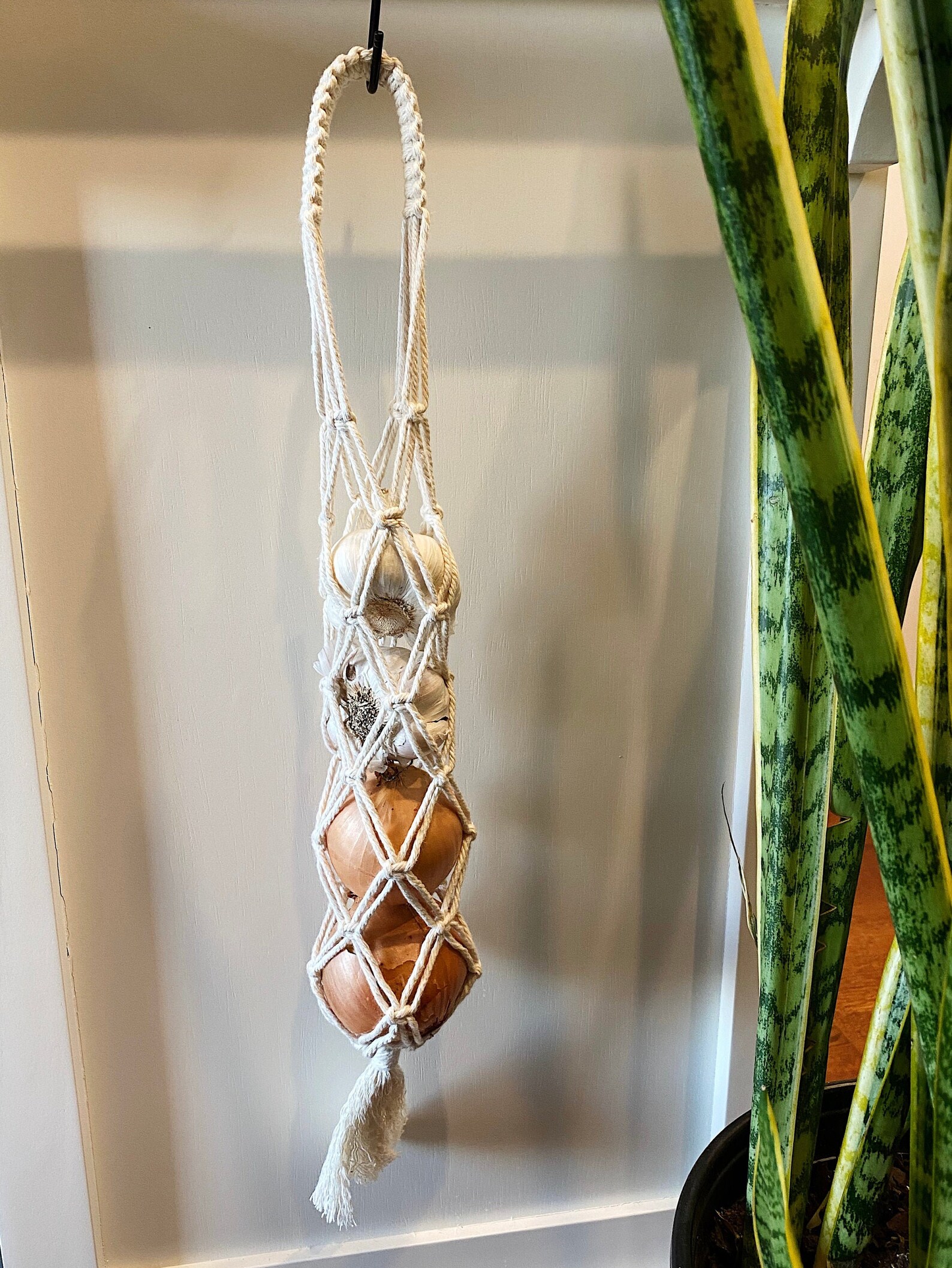 Macrame Garlic Holder Natural White Onion Macrame Holder Etsy