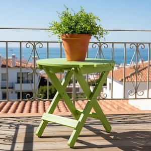 19" Round Foldable Cedar Wood End Table in Multiple Colors #4118(Hydro-Tex™ Finish)