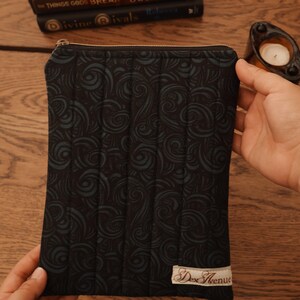 Black Smoke Kindle Sleeve, Moody Quilted Halloween Kindle Cover, Handmade E-Reader Protector, Spooky Reader Gift