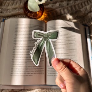 Adesivo Kindle Bookish - Decalque de vinil holográfico para leitores - Decoração para leitores - Coisas fofas para livros - Livros e laços