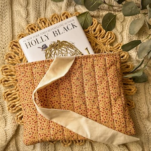 Quilted Book Sleeve with Bow: Padded Cotton Book Protector