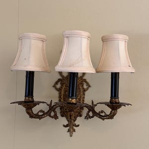 Vintage Brass Wall Sconce Set Three Arm Candle Light Antique Sconce Lighting Pair for Entryway Hall Living Room Decor Gothic Vicotrian Light