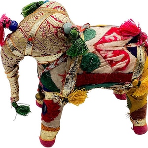 Vintage Rajasthani, met de hand gestikt/geborduurd kleurrijk dierendecor van 5,5 inch