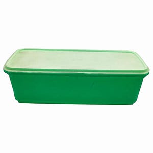Vintage Tupperware 782-6 Green Easy Crisp Vegetable Crisper Container with Lid