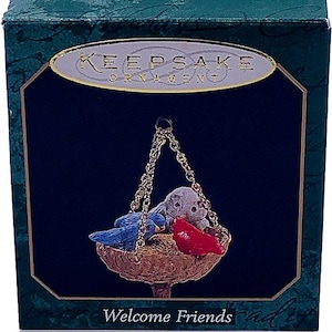 1997 Hallmark Keepsake Welcome Friends Birds Nest Christmas Ornament in Box